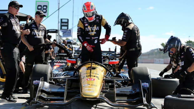 james-hinchcliffe-indycar.jpg